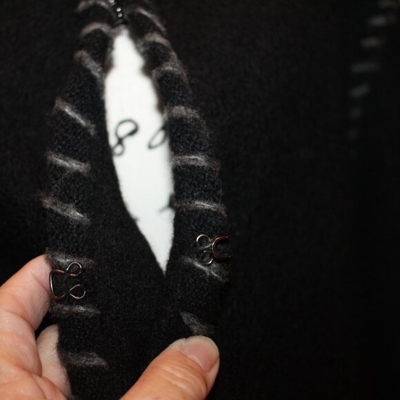 Sarah Spencer Woman 100% Wool Cardigan with Yarn Embellishment Plus 3X - Picture 10 of 11